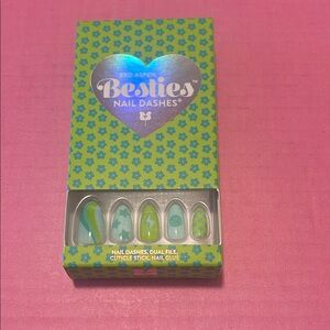 Red Aspen Besties Nail Dashes Set